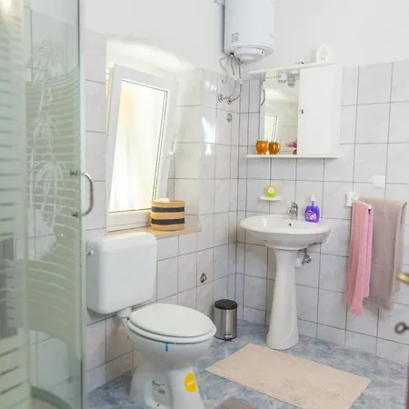 Authentic Stone House Rustica Near Makarska Riviera 4*