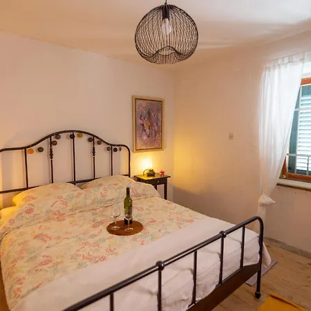 Authentic Stone House Rustica Near Makarska Riviera 4*